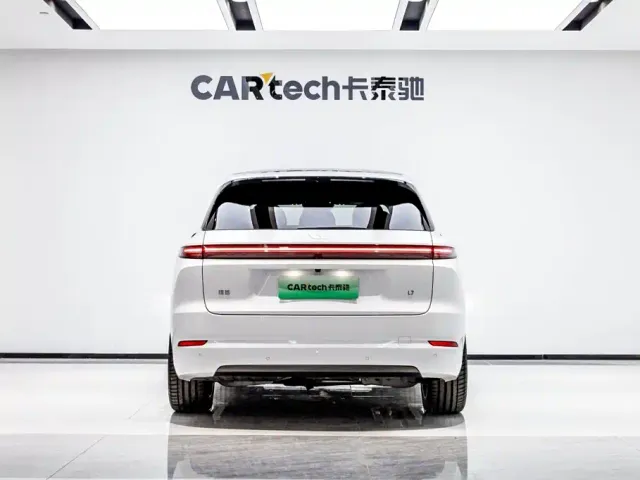 Li Auto L7 — Фото автомобиля 6
