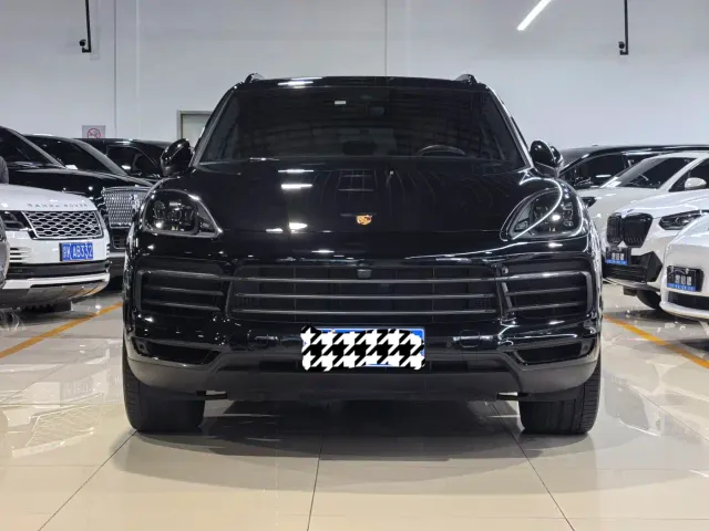 Porsche Cayenne — Фото автомобиля 2