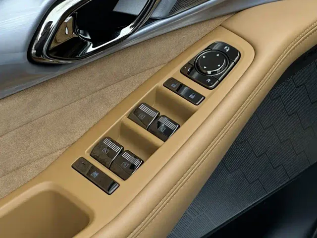 GAC Trumpchi ES9 — Фото автомобиля 12