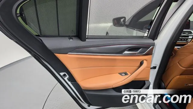 BMW 5 Series G30 — Фото автомобиля 14