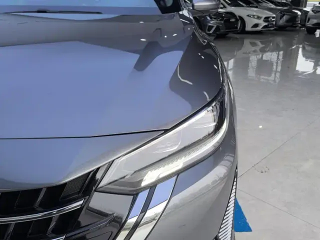 Nissan Sylphy — Фото автомобиля 5