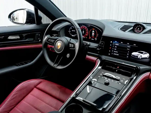 Porsche Panamera — Фото автомобиля 28