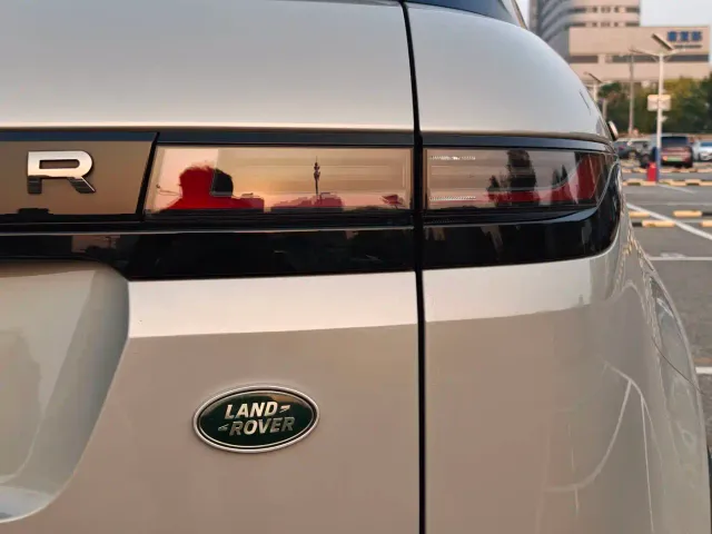 Land Rover Range Rover Evoque — Фото автомобиля 23