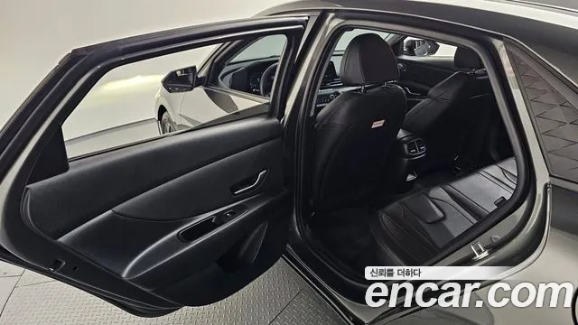 Hyundai AVANTE Новый Avante (CN7) — Фото автомобиля 12
