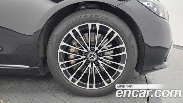 Mercedes-Benz S-Class S-класс W223 — Фото автомобиля 5