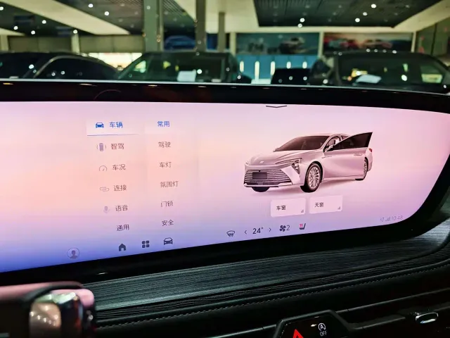 Buick LaCrosse — Фото автомобиля 11