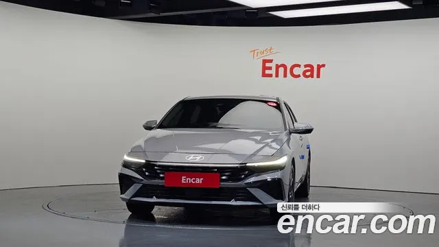 Hyundai AVANTE Новый Avante (CN7) — Фото автомобиля 3