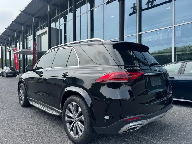 Mercedes-Benz GLE-Class — Фото автомобиля 4