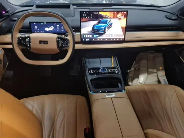 Geely Galaxy Xingyao 8 — Фото автомобиля 9