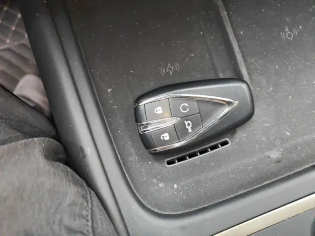 Changan Eado — Фото автомобиля 8