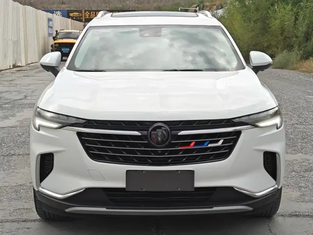 Buick Envision Plus — Фото автомобиля 2