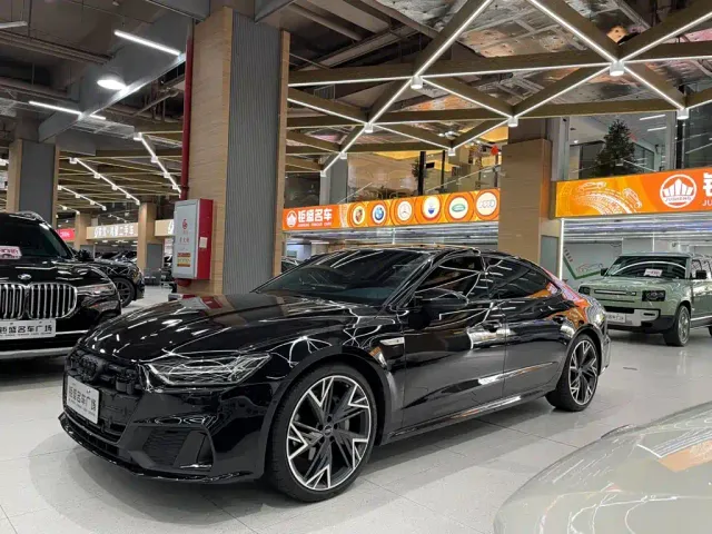 Фотография автомобиля — Audi A7L
