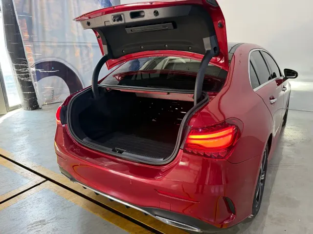 Mercedes-Benz A-Class — Фото автомобиля 12