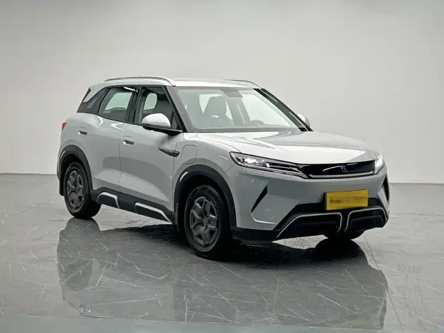 BYD Yuan UP — Фото автомобиля 8
