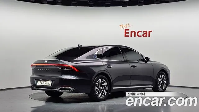 Hyundai Grandeur (New) Hybrid — Фото автомобиля 2
