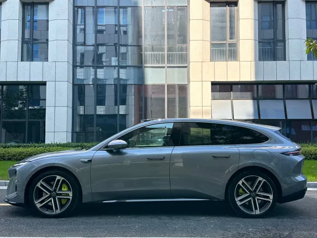 Nio ET5 Touring — Фото автомобиля 23