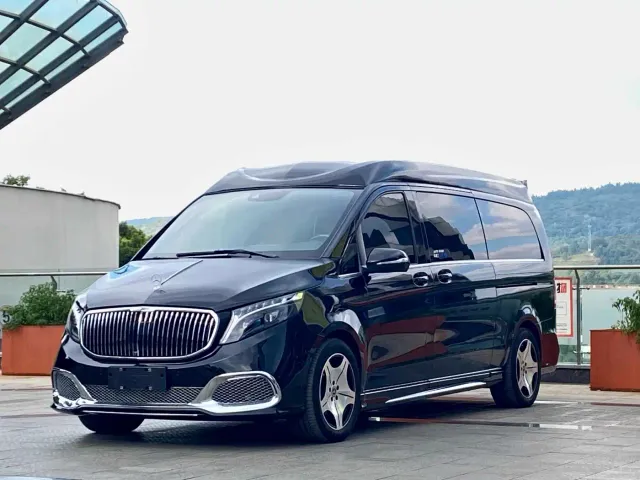 Фотография автомобиля — Mercedes-Benz V-Class