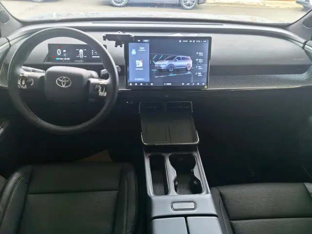 Toyota BoZhi 3X — Фото автомобиля 10