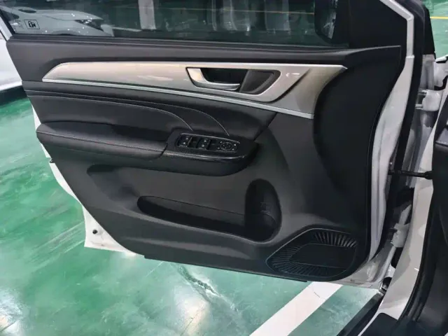 Haval M6 — Фото автомобиля 7