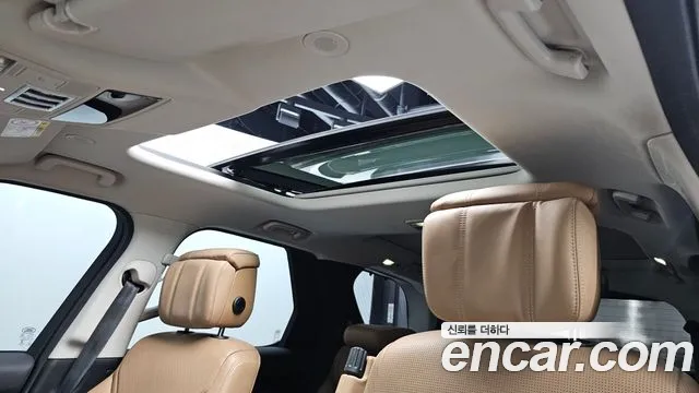 Land Rover Discovery — Фото автомобиля 18
