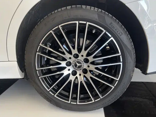 Mercedes-Benz C-Class — Фото автомобиля 11