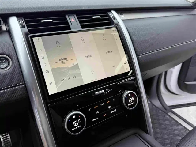 Land Rover Discovery — Фото автомобиля 12