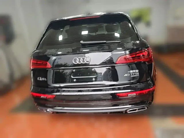 Audi Q5L — Фото автомобиля 7