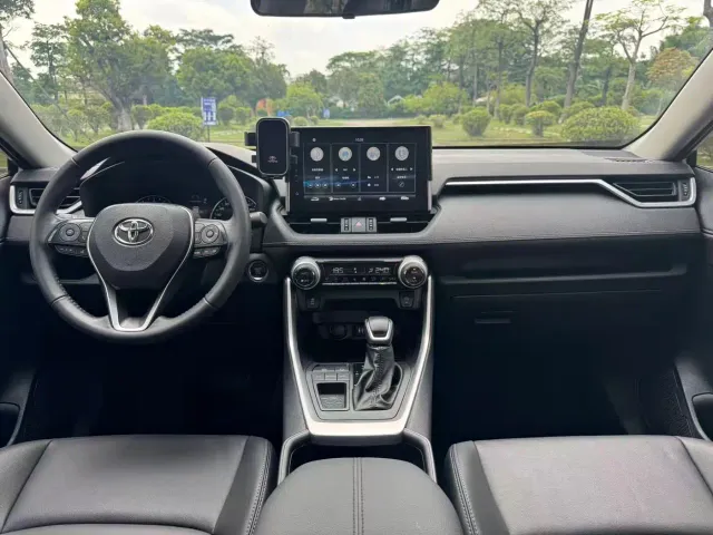 Toyota Wildlander — Фото автомобиля 12