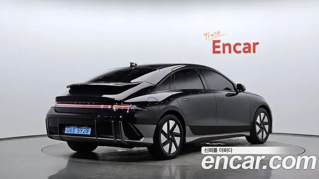 Hyundai Ioniq 6 — Фото автомобиля 2