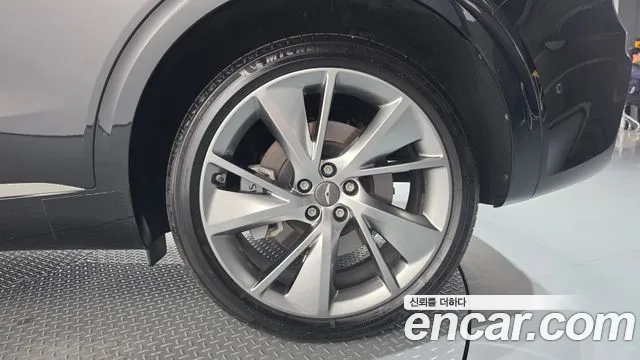 Genesis GV70 — Фото автомобиля 6