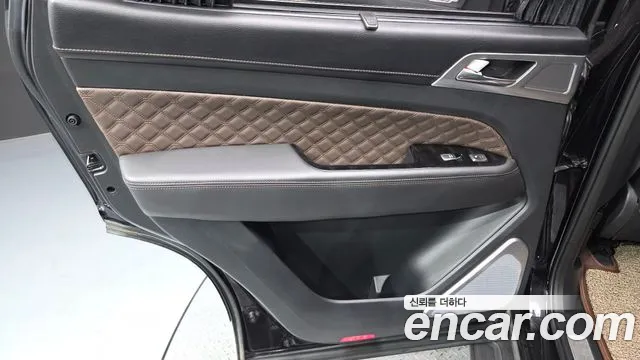 KG_Mobility_Ssangyong Rexton All Rexton Дизель 2.2 4WD — Фото автомобиля 21