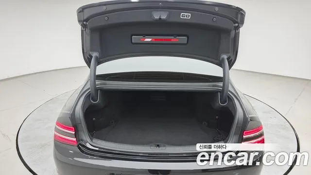 Genesis G80 RG3 — Фото автомобиля 20