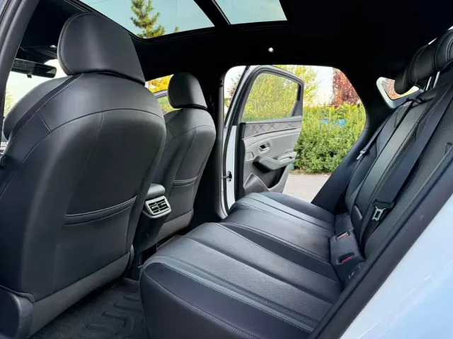 BYD Qin L — Фото автомобиля 12