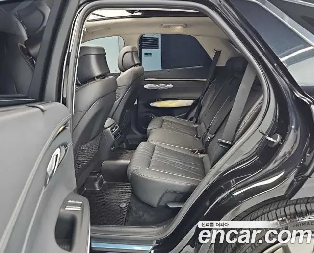 Genesis GV70 — Фото автомобиля 12