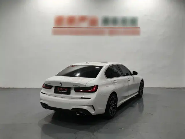 BMW 3 Series — Фото автомобиля 8