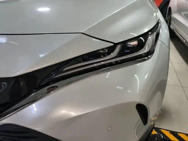 Toyota Harrier — Фото автомобиля 17