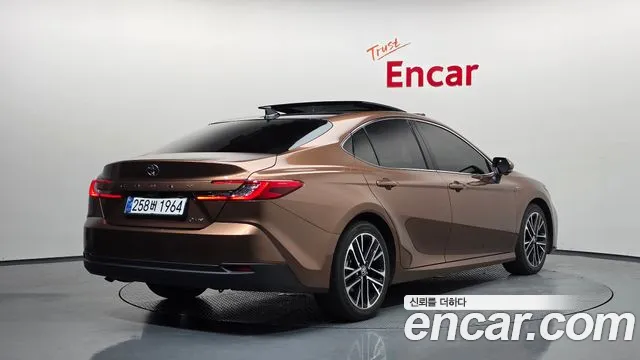 Toyota Camry XV80 — Фото автомобиля 2