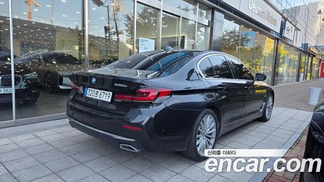 BMW 5 Series G30 — Фото автомобиля 2