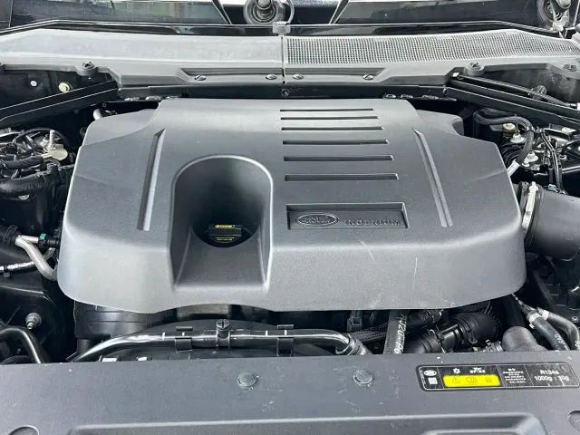 Land Rover Defender — Фото автомобиля 24