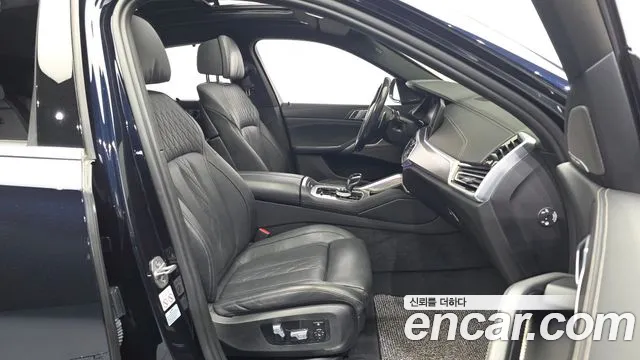 BMW X6 xDrive40i M Sport — Фото автомобиля 21
