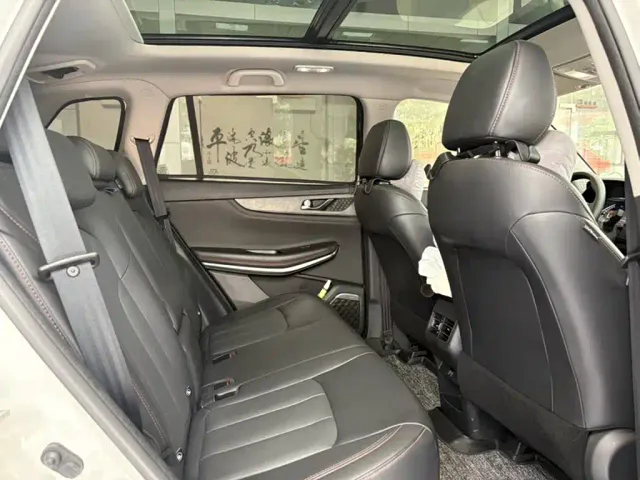 Changan CS75 — Фото автомобиля 12