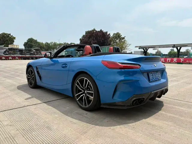 BMW Z4 — Фото автомобиля 4