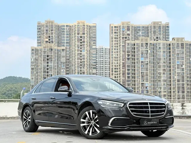 Mercedes-Benz S-Class — Фото автомобиля 3