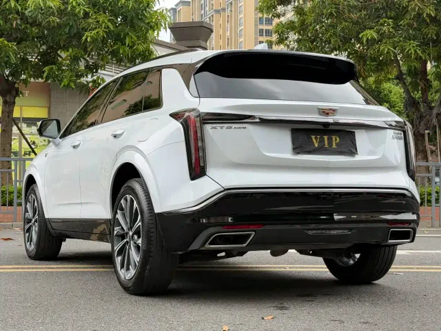 Cadillac XT5 — Фото автомобиля 4