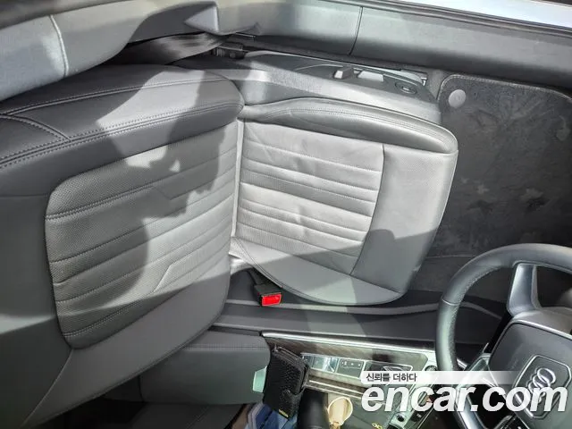 Audi A6 45 TFSI Premium — Фото автомобиля 5