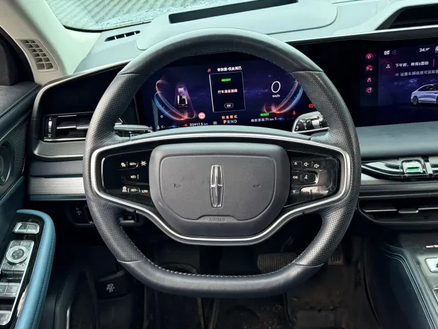 Lincoln Z — Фото автомобиля 24