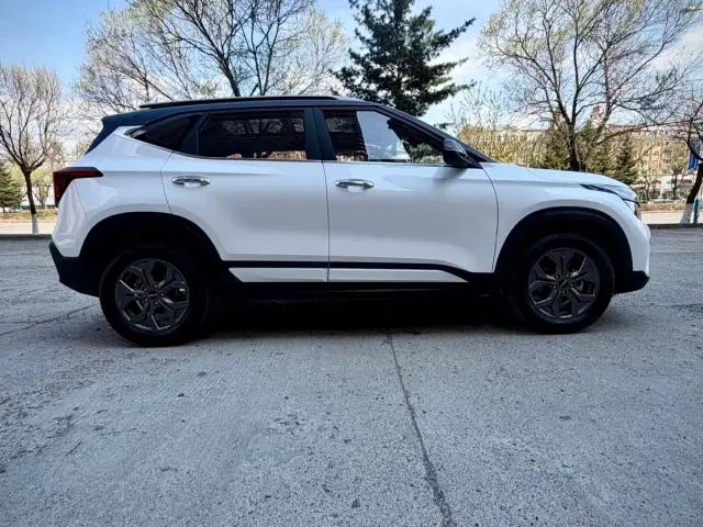 Kia Seltos — Фото автомобиля 7