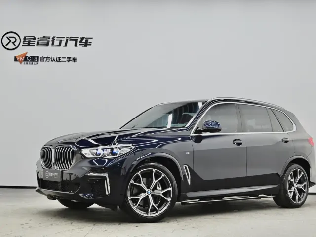 Фотография автомобиля — BMW X5