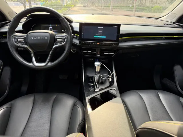 Roewe i5 — Фото автомобиля 7