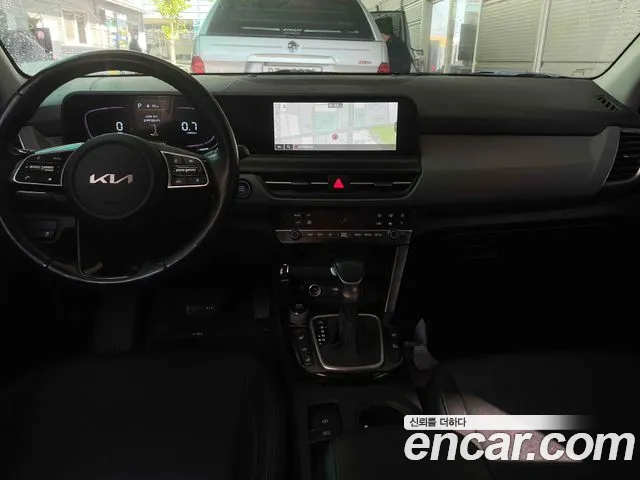 Kia Seltos New — Фото автомобиля 8